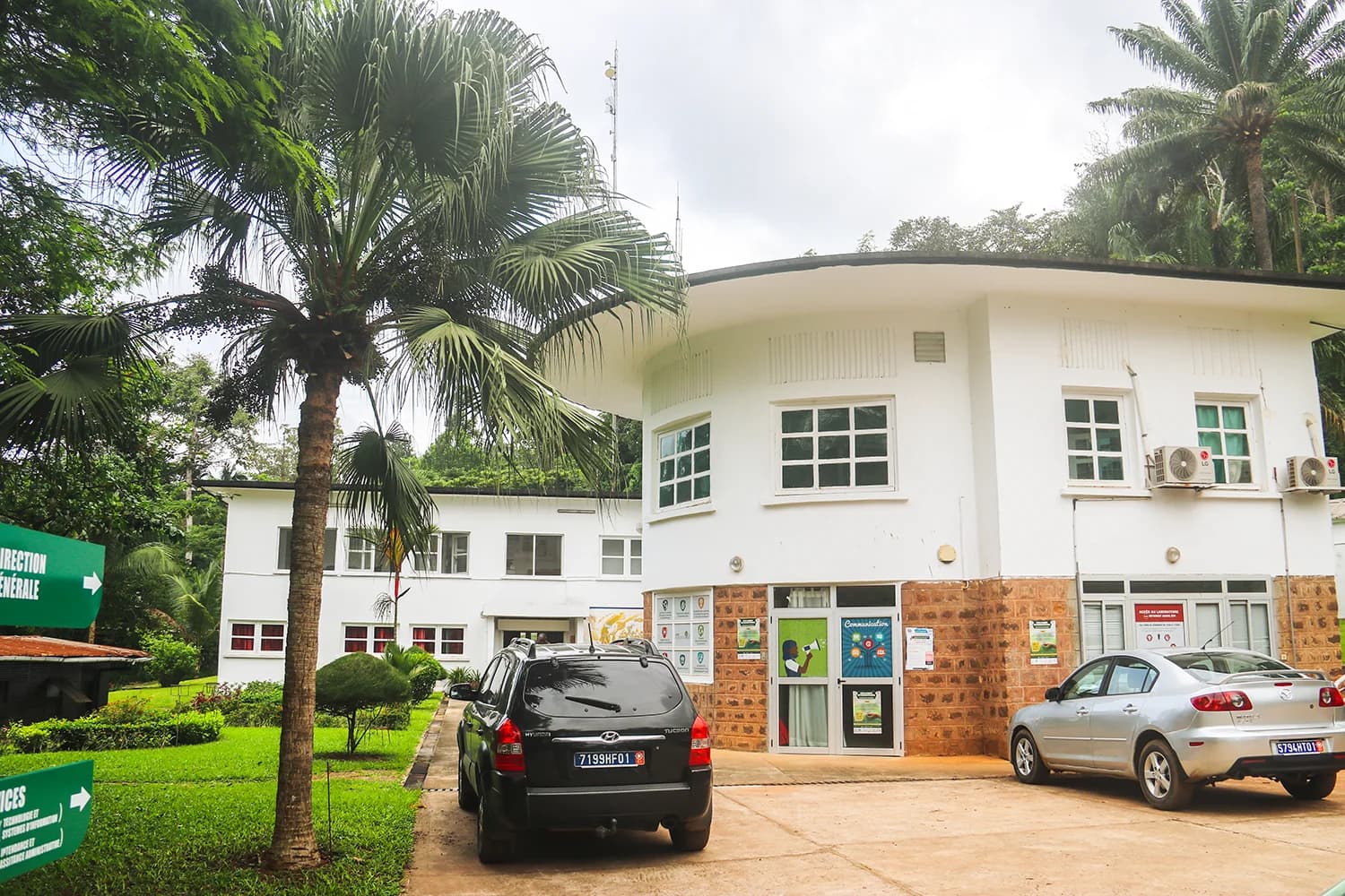 Recent view of the main Centre Suisse de Recherches Scientifiques en Côte d’Ivoire buildings